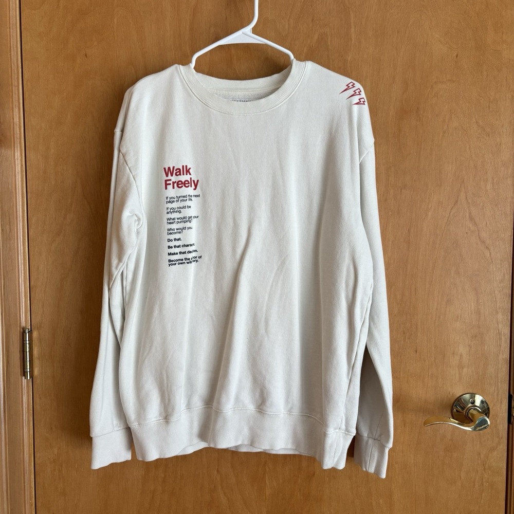 Seek Discomfort Sweatshirt Mens Medium Crewneck‎ Cream "Walk Freely"